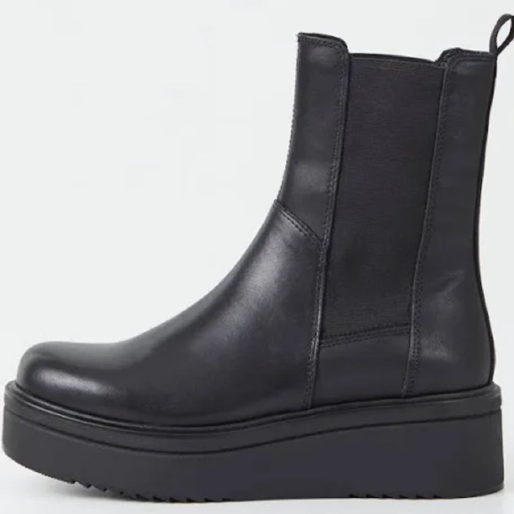 Vagabond Black Platform Ankle Booties